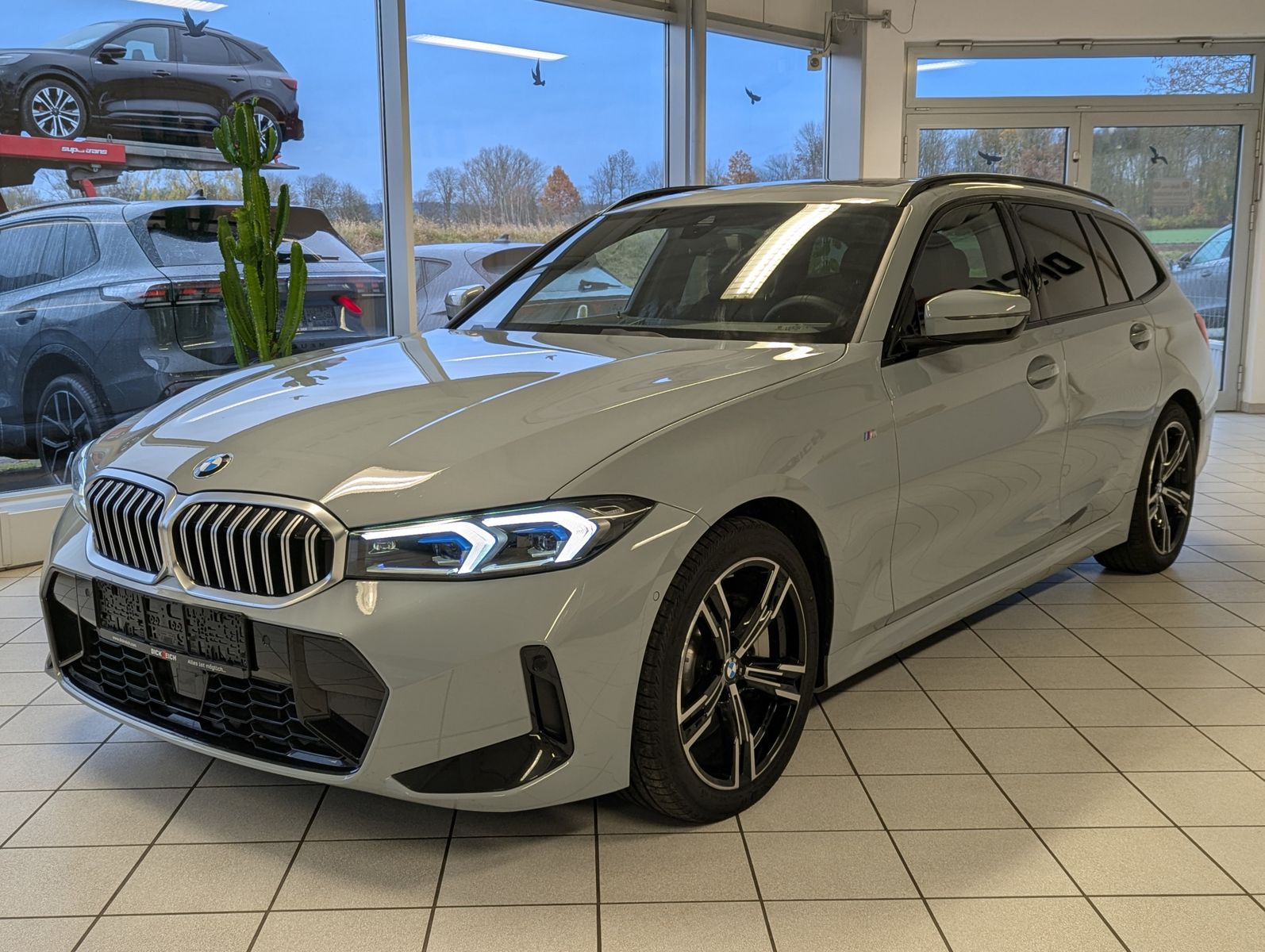 BMW 330 d xD M-Sport Pano LED-adaptiv ACC AHK - Image 3