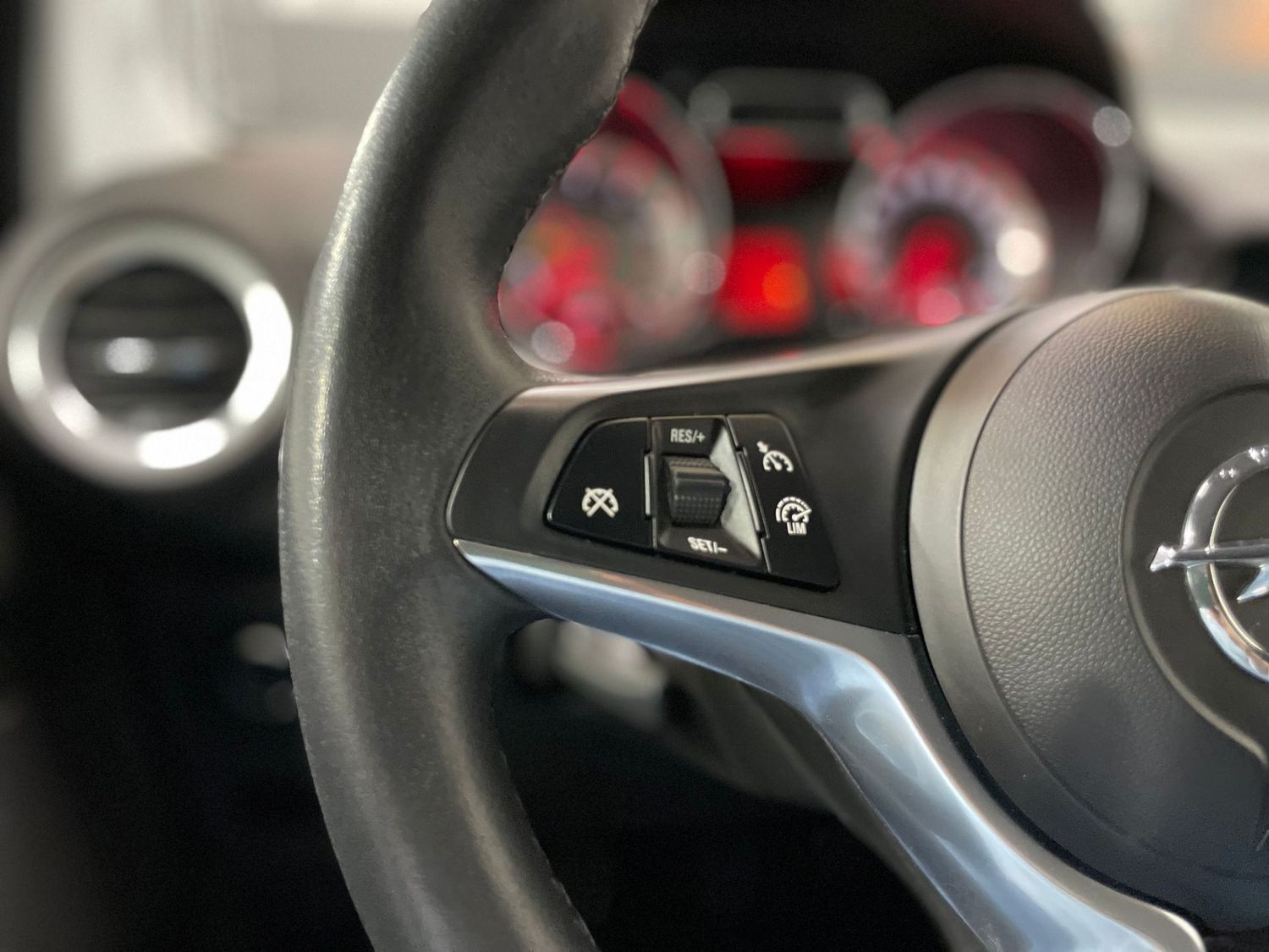 Fahrzeugabbildung Opel Adam Slam#Sport#Tempo