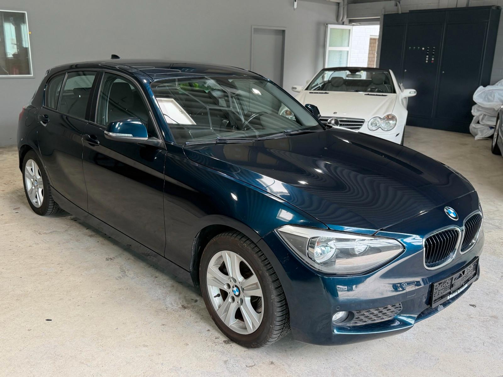 BMW 118i/AUTOMATIK/PDC/SHZ/AHK/STEUERKETTE NEU