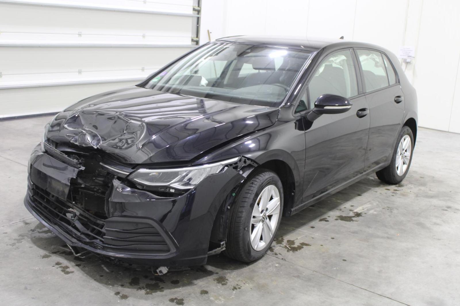 Volkswagen Golf AUTO