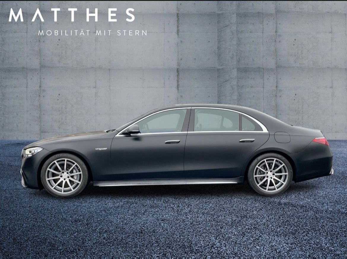 Fahrzeugabbildung Mercedes-Benz S 63 E-Perf. AMG/Fond-Ent./Pano/Burm./Distr./HuD