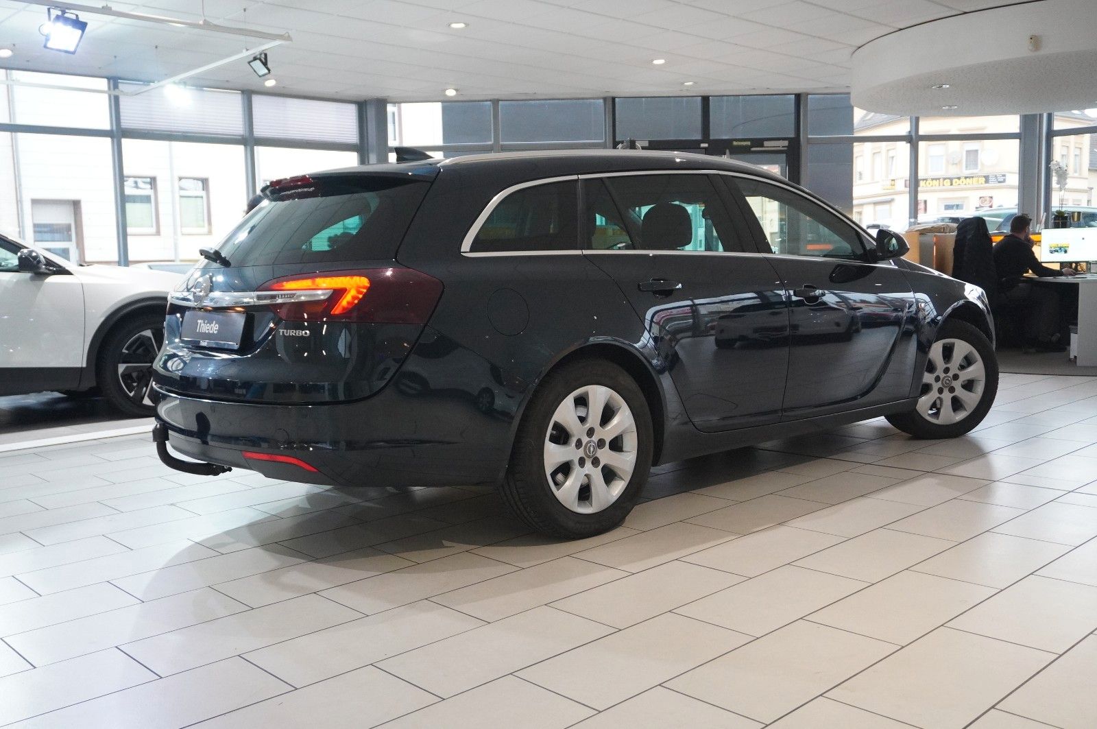 Fahrzeugabbildung Opel Insignia A ST 1.6 INNOVATION NAVI/LED/KAMERA/AHK