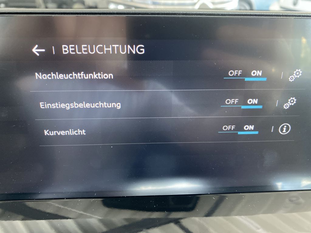Fahrzeugabbildung Citroën C4 Hybrid 145 PLUS *Allwetterreifen*beh. Frontsc