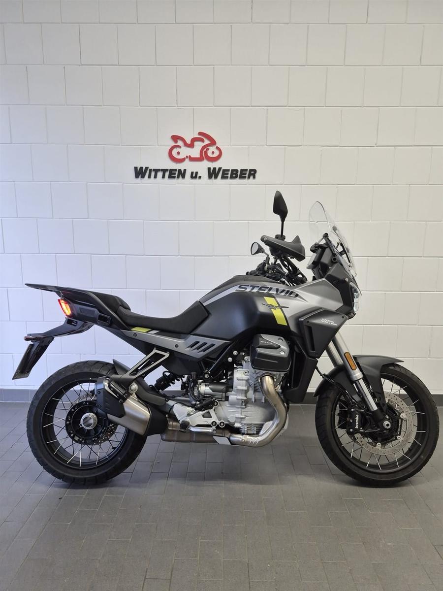 Moto Guzzi Stelvio