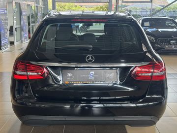 Mercedes C 200 - 5