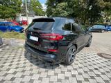 BMW X5 M50i - BMW X5 M50: Automatik