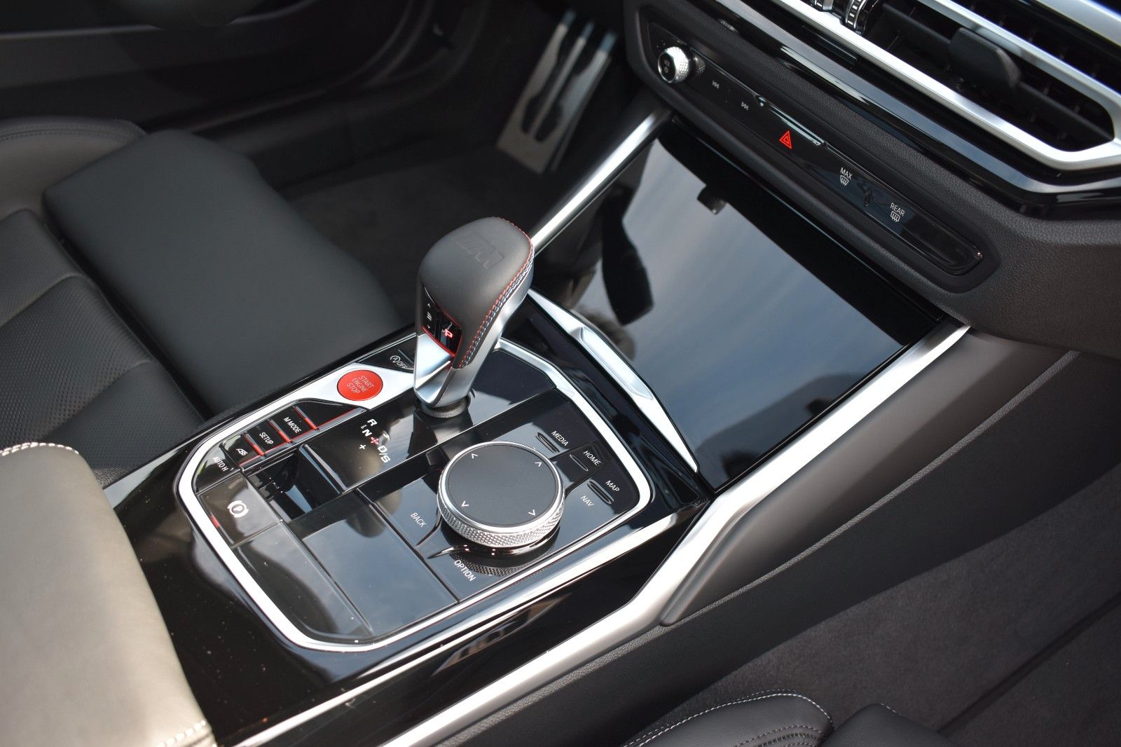 Fahrzeugabbildung BMW M4 Coupe xDrive Competition
