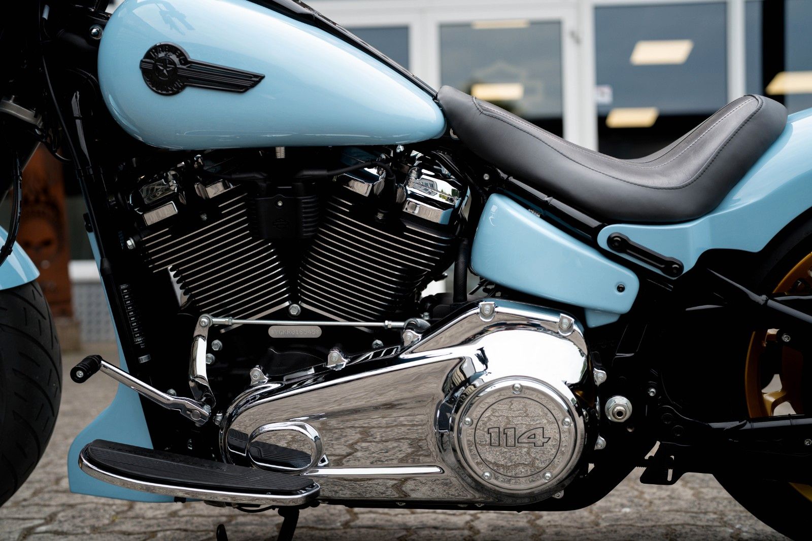 Fahrzeugabbildung Harley-Davidson Light Blue FAT BOY FLFBS 114 - Jekill & Hyde-