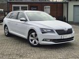Skoda Superb 2.0 TDI DSG / ACC / LED / AHK / Navi / - Skoda Superb aus 2016 mit Diesel-Antrieb: Kombi, 2.0