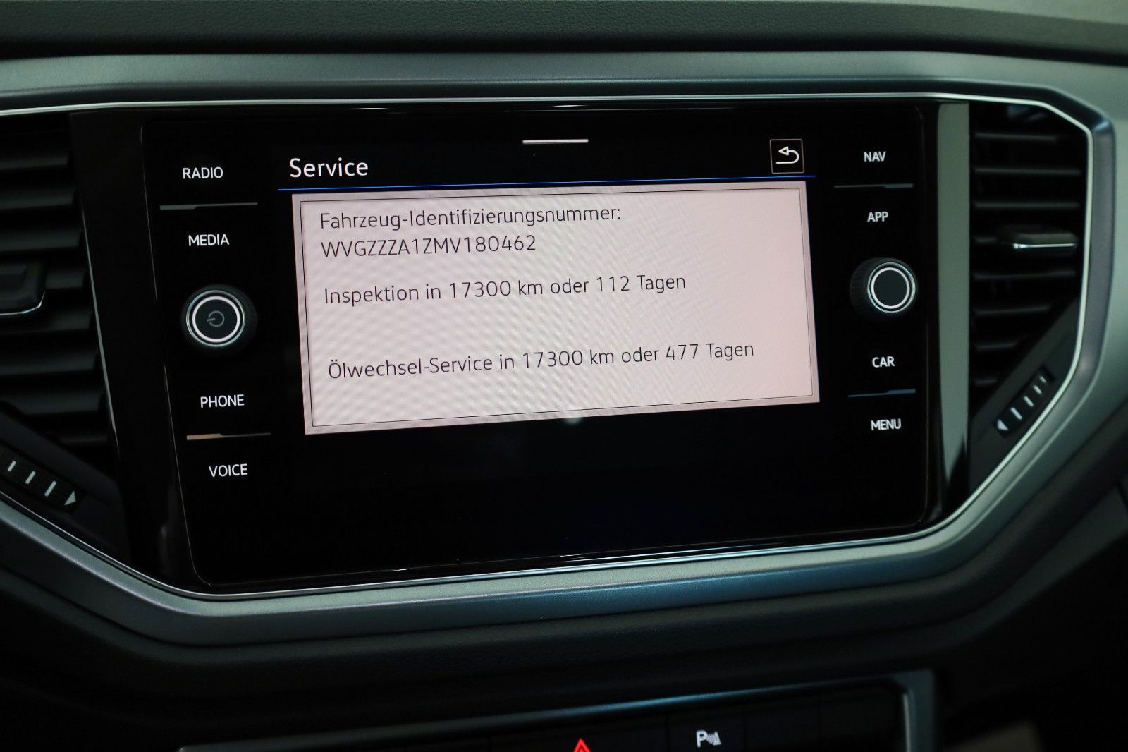 Fahrzeugabbildung Volkswagen T-Roc Active Navi,LED,SH,PDC,Apple CarPlay