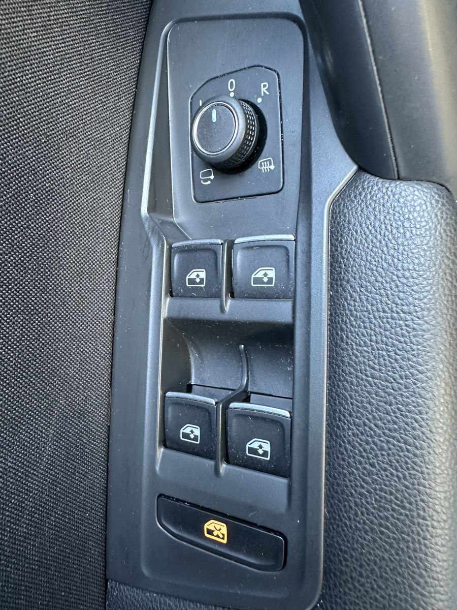 Fahrzeugabbildung Volkswagen Tiguan Allspace Life NAV+IQ-LIGHT+AHK+ACC+19ZOLL