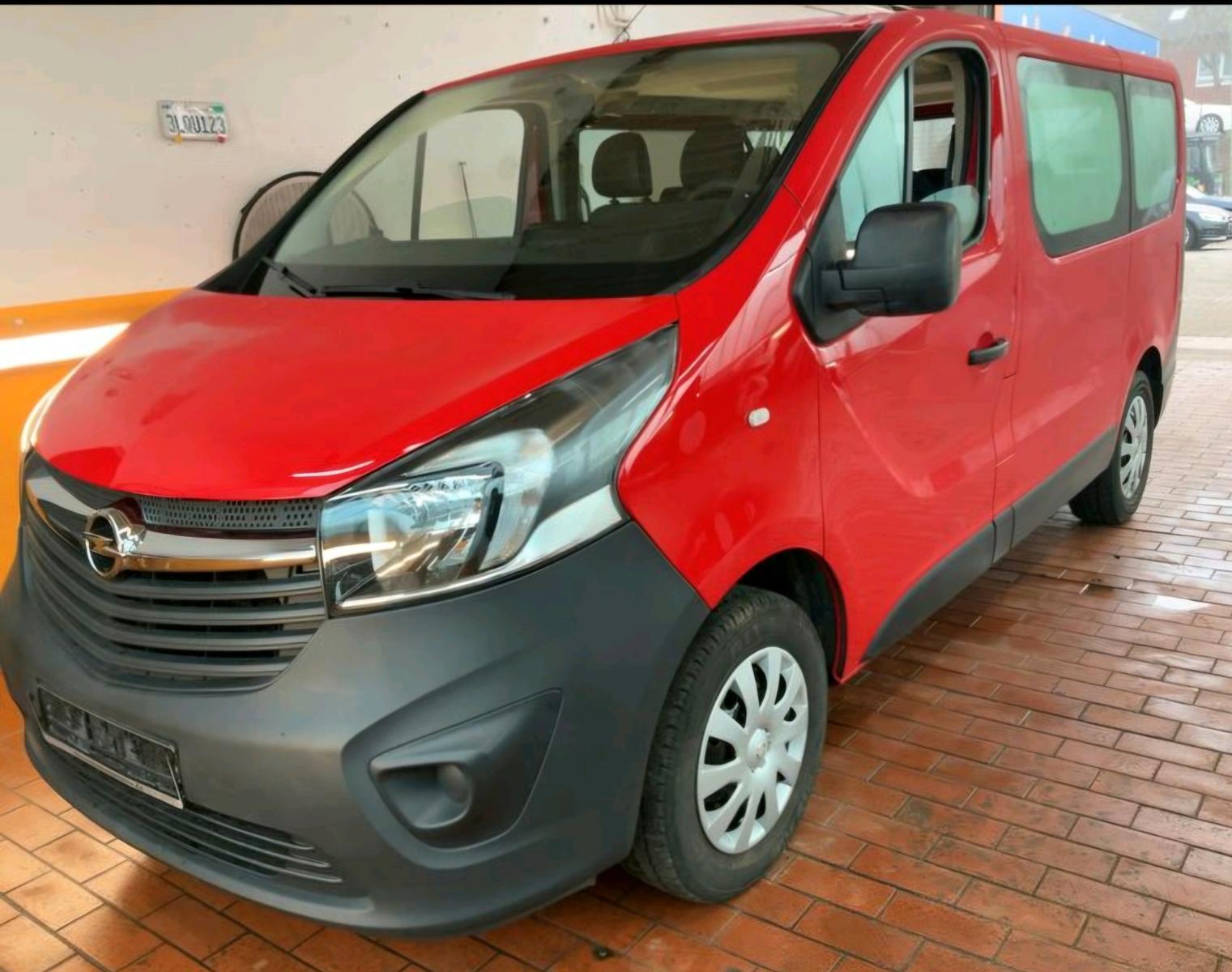 Opel Vivaro Kombi L1H1 9-Si! TÜV NEU! 1.Hand! AHK!...