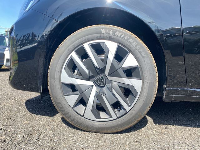 208 Hybrid 110 Style e-DSC 6
