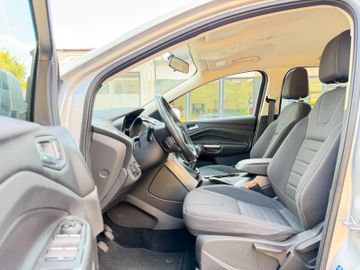 Ford Kuga - 11