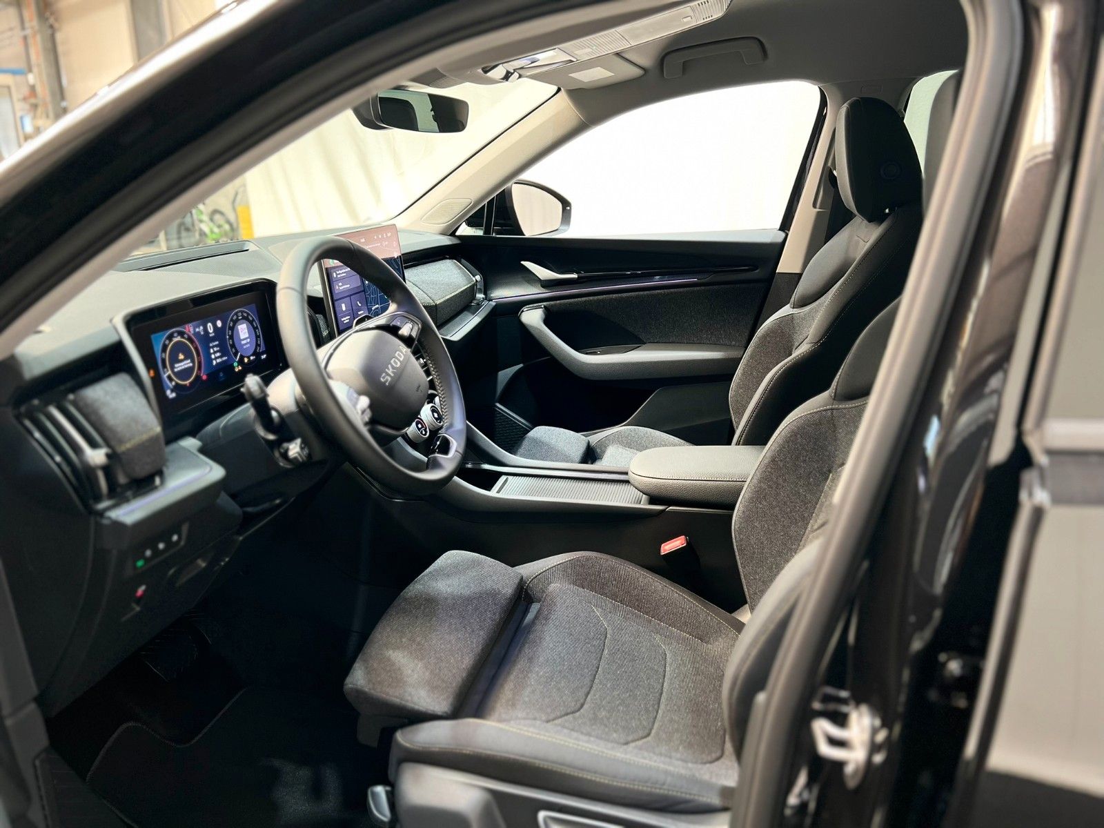 Fahrzeugabbildung SKODA Kodiaq Selection - 7Si - AHK - Navi - DSG