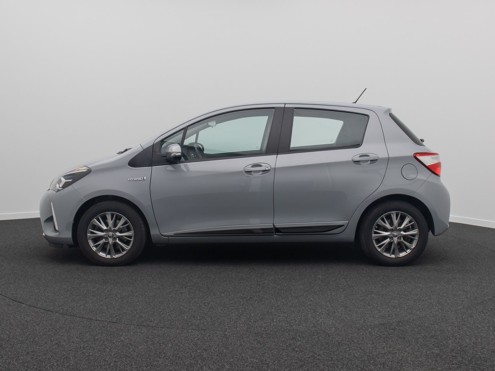Fahrzeugabbildung Toyota Yaris Hybrid Basis Tempomat Touch KlimaAt HAC LM