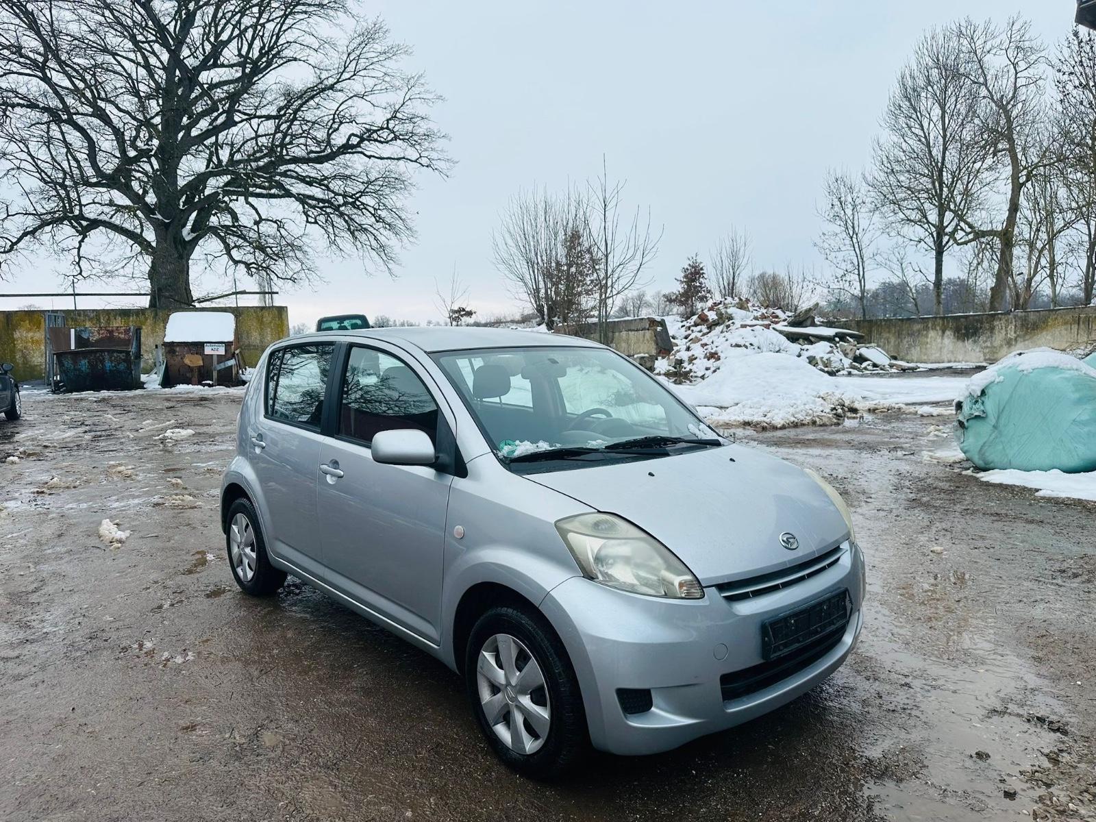 Daihatsu Sirion 1,0 ORGINAL 55 000 KM BJ-2010 TUV 02-2028