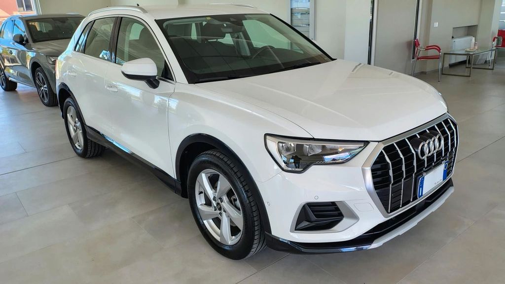 Image of Audi Q3