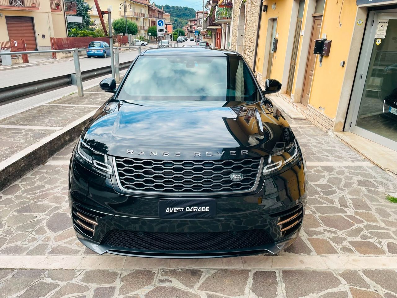 Land Rover Range Velar 2.0D I4 240 CV R-Dynamic  imagem 3