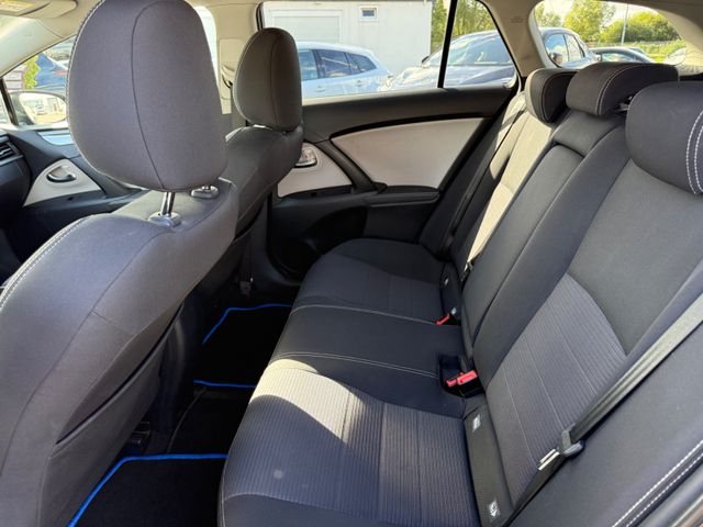 Toyota Avensis 1,8-l T. Sports – Sportfahrwerk