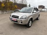 Hyundai Tucson 2.0 GLS 1. HAND TÜV 08/2027 - Hyundai TUCSON aus 2010