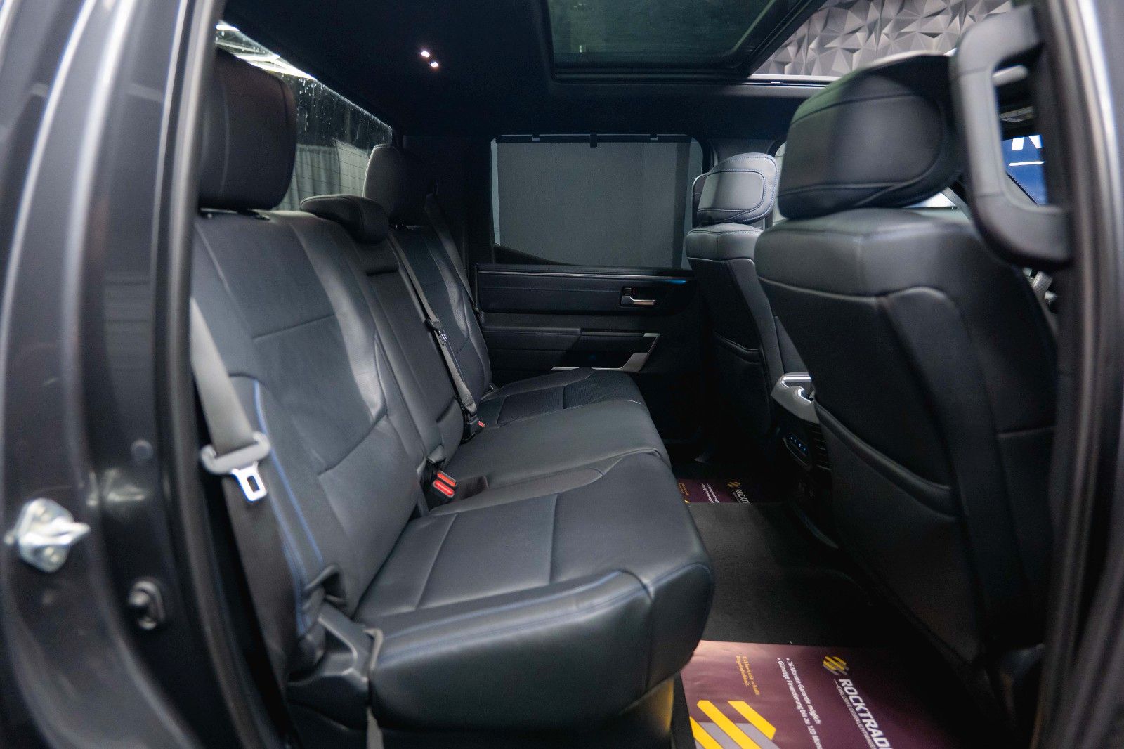 Fahrzeugabbildung Toyota Tundra PLATINUM 3.4L V6 4x4 *100%Options*19%VAT*