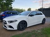 Mercedes-Benz A 35 AMG Mercedes-AMG A 35 4MATIC Night Packet - Mercedes A 35 AMG mit Schiebedach