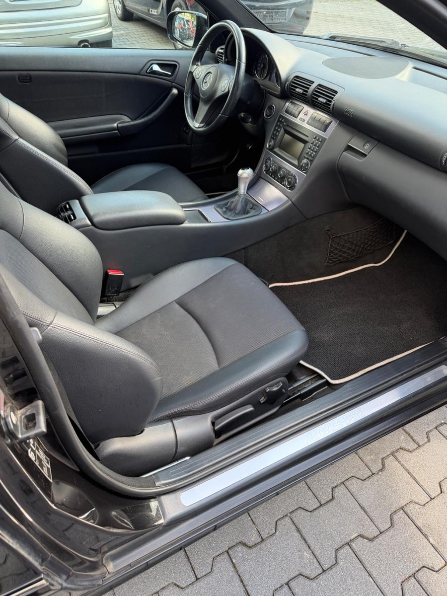 Mercedes-Benz CLC 200 Kompressor*XENON*PANO*TÜV NEU*6 GANG