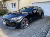 Kia Stinger 3.3 AWD GT Bastuck Klappe Schiebed. 360° - Kia Stinger mit Schiebedach