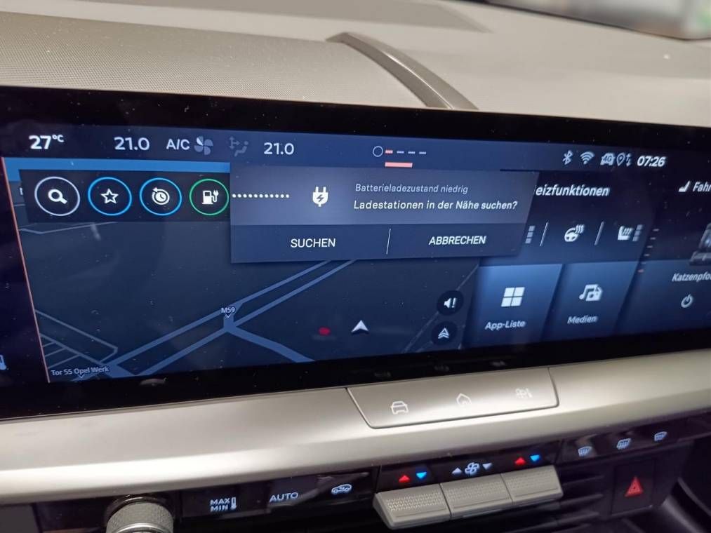 Fahrzeugabbildung Opel Grandland GS Electric 157KW