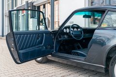 PORSCHE 911 G-Modell/ DE/ SITZHZG./ SCHIEBEDACH/ 16" PORSCHE 911 G-Modell/ DE/ SITZHZG./ SCHIEBEDACH/ 16"