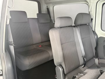 Volkswagen Caddy Maxi 2.0TDI DSG NAVI STANDHZG AHK 7SITZ
