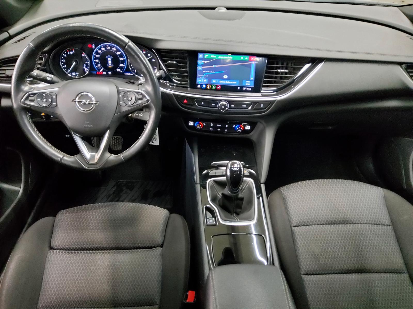 Opel Insignia ST 2.0 D Elegance Navi LED DAB AHK