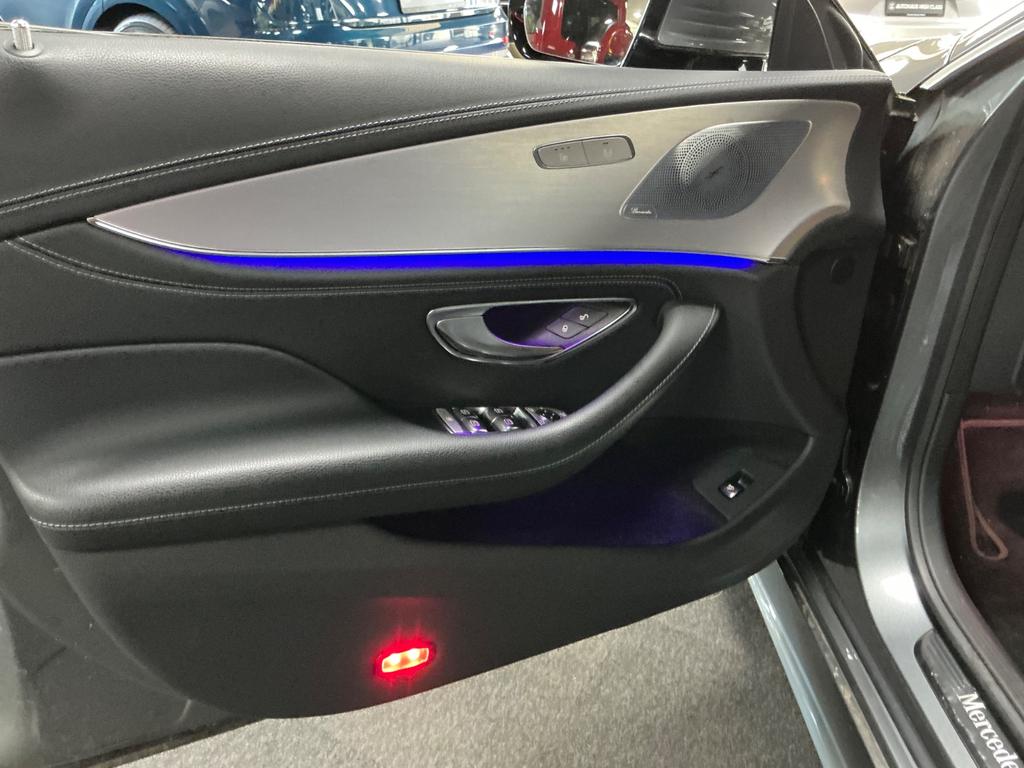 Mercedes-Benz CLS 300