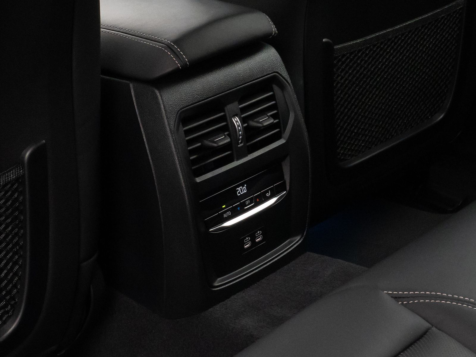 Fahrzeugabbildung BMW i4 M50 Gran Coupé Kamera Laser H/K HUD ACC AHK