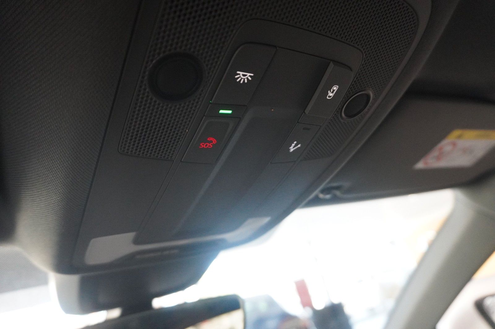 Fahrzeugabbildung Audi A3 Sportback 35 TFSI NAVI/LED/SPORT/SHZ/VIRT/DAB