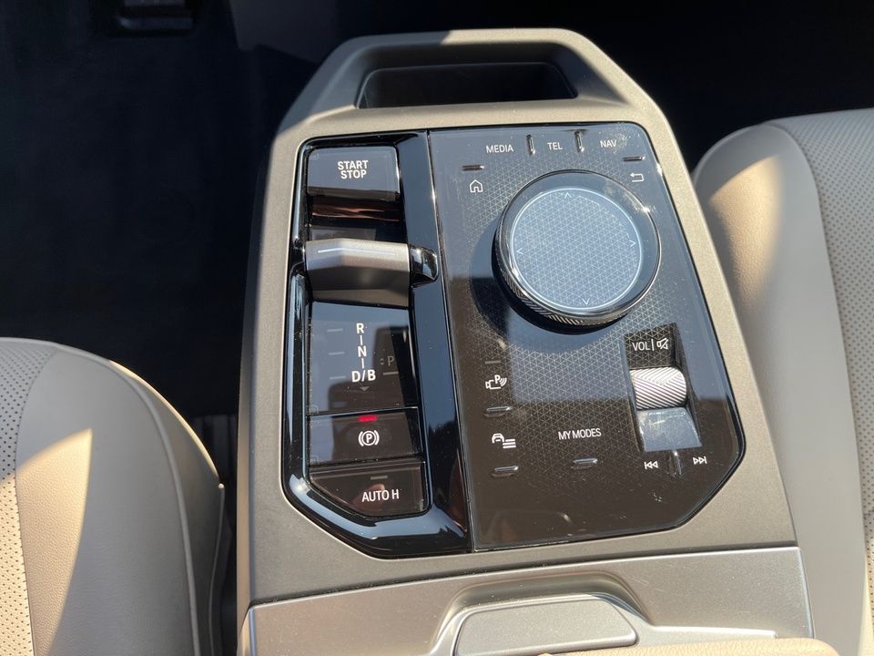 BMW iX - Bild 12