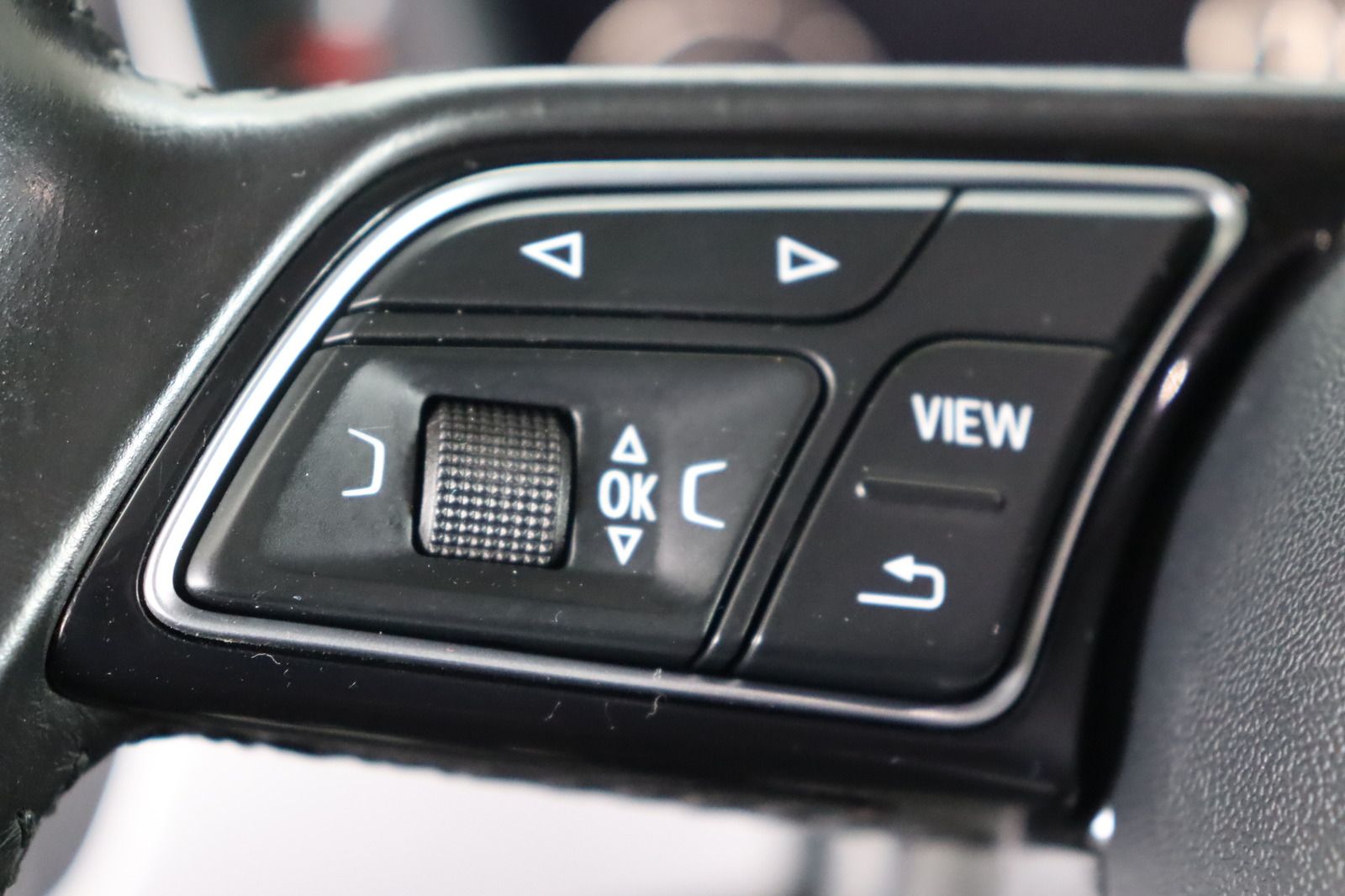 Fahrzeugabbildung Audi A4 Allroad Quattro LED * Sportsitze * Navi * Sit