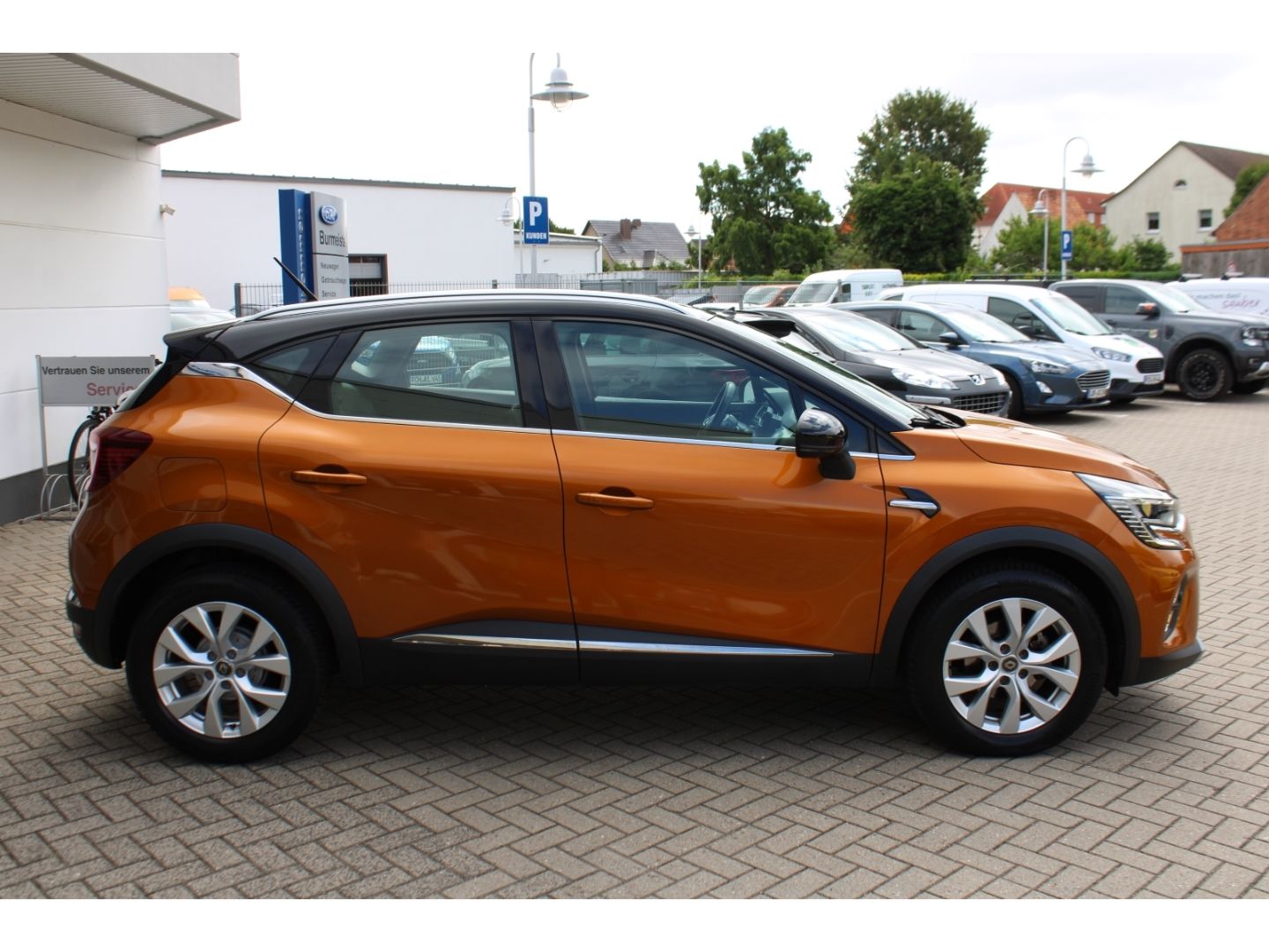 Fahrzeugabbildung Renault Captur II Intens LED GRA PDC RFK Navi StHzg WiPa