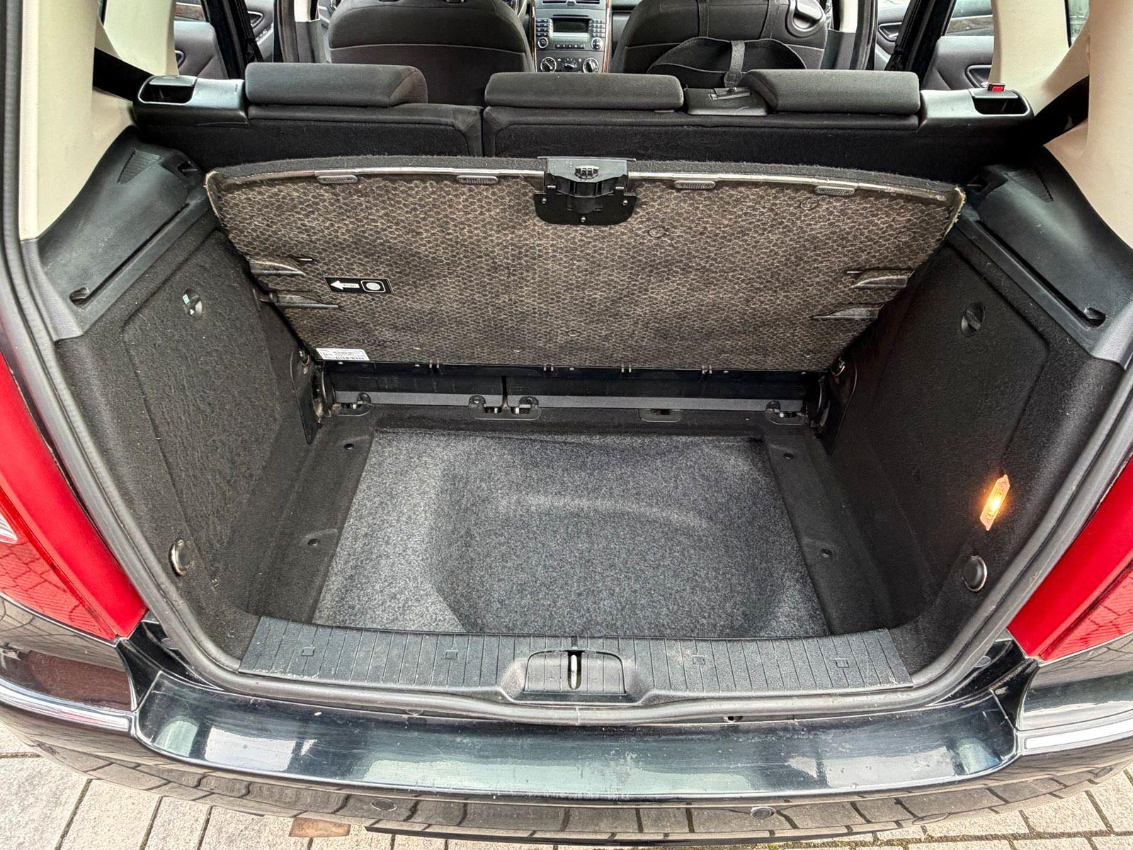 Mercedes-Benz 200 2006 — photo 12