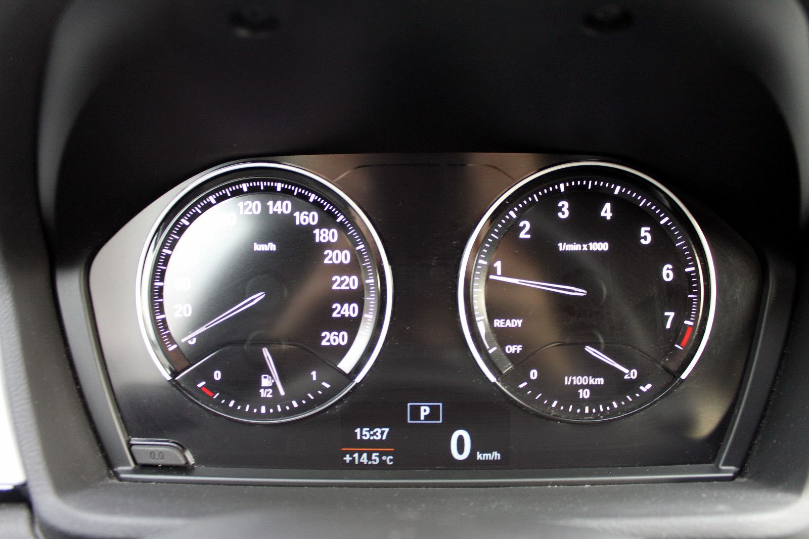 Fahrzeugabbildung BMW X1 sDrive 20i Steptr. Advantage KAM PDC SHZ TEMP