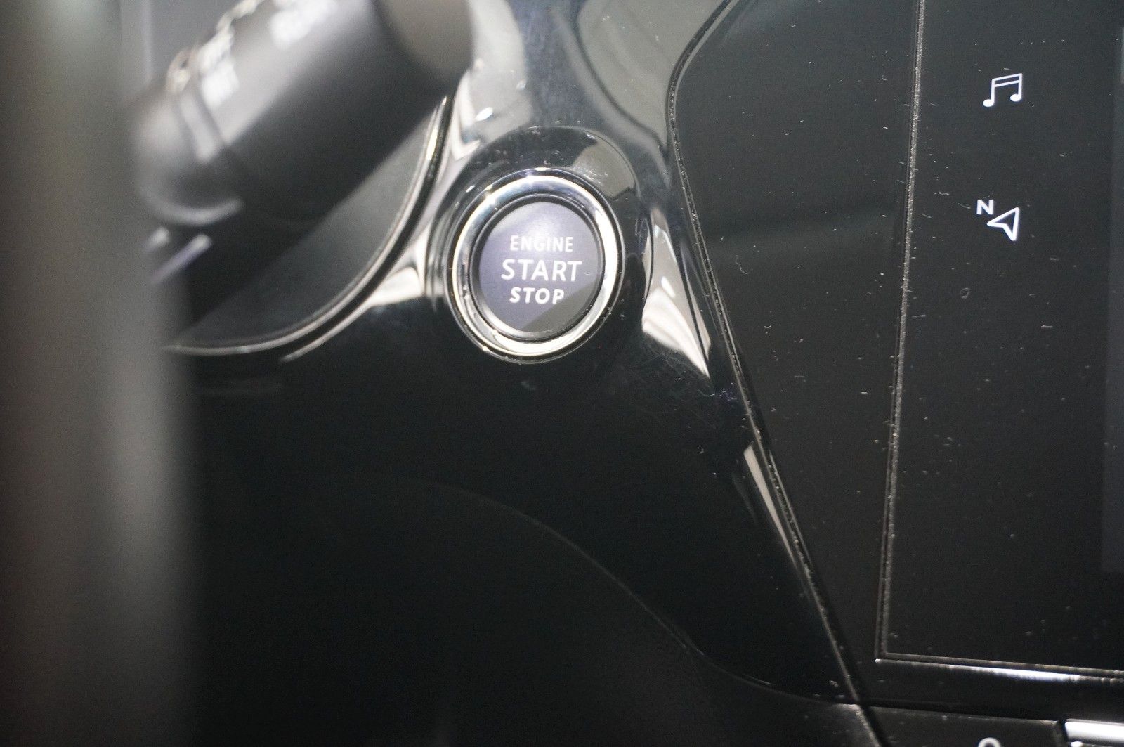 Fahrzeugabbildung Opel Corsa-e F 7KW EDITION NAVI/KAMERA/VIRTU/PDC/DAB+