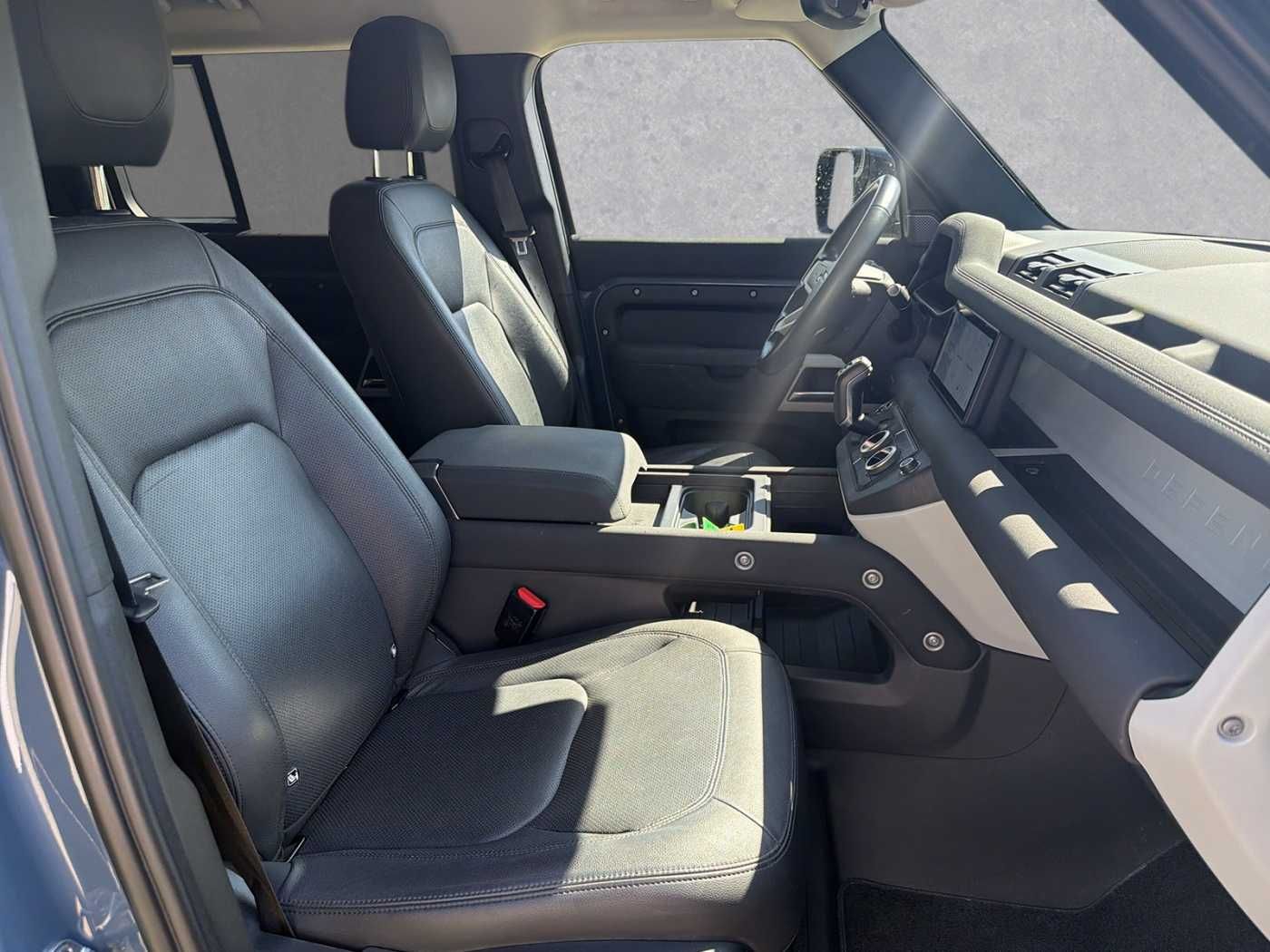 Land Rover Defender 110 D200 SE foto 3