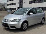 Volkswagen Golf Plus Comfortline 1.6 Climatronic Sitzhzg - Volkswagen Golf aus 2005: 1.6