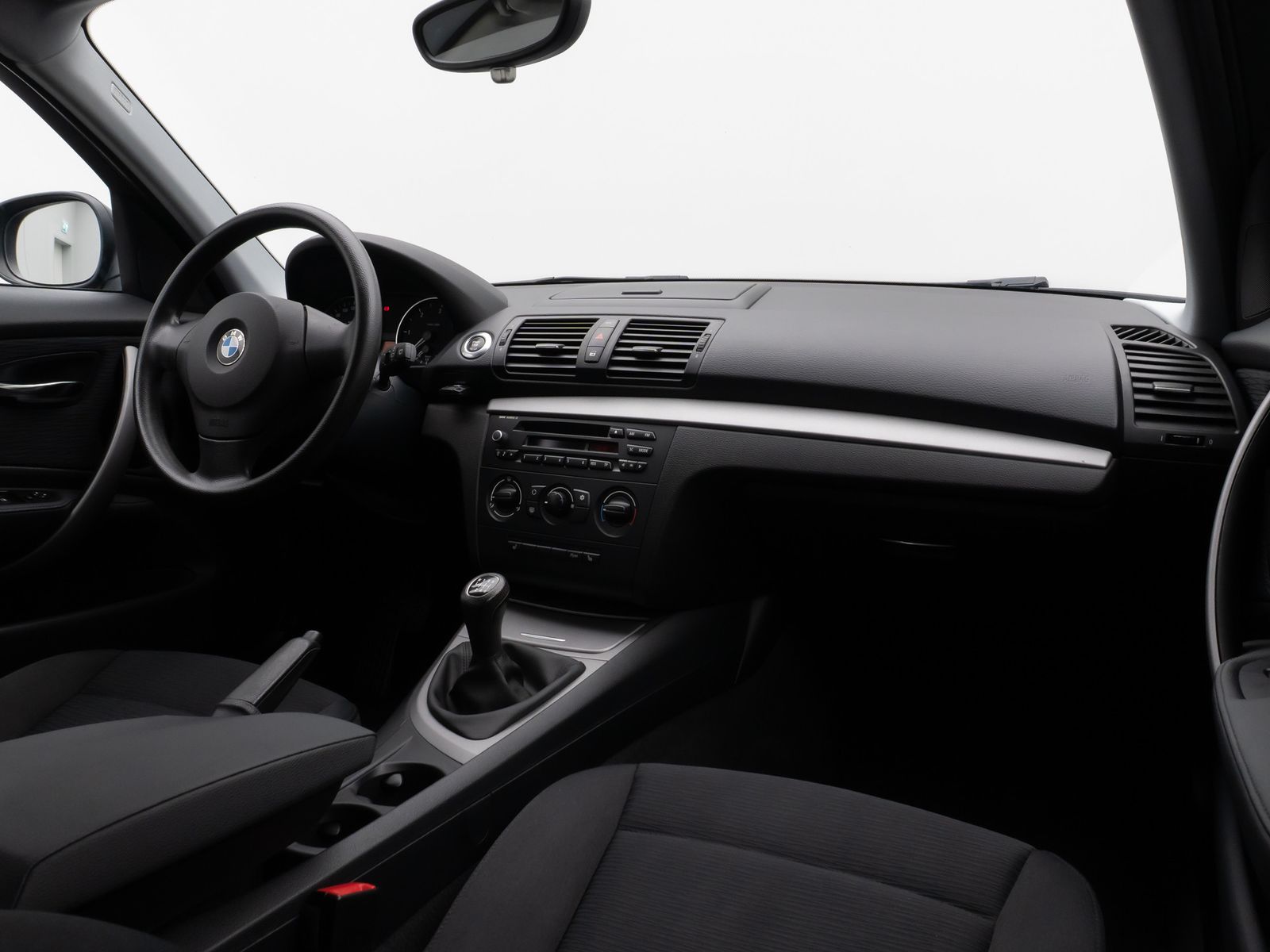 Fahrzeugabbildung BMW 118d  Advantage Sitzheizung AHK PDC Nebelscheinw