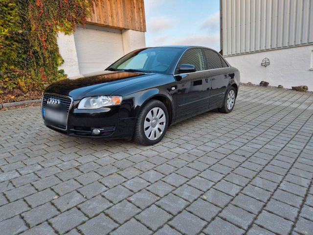 Audi A4 2.0 TDI S-Line