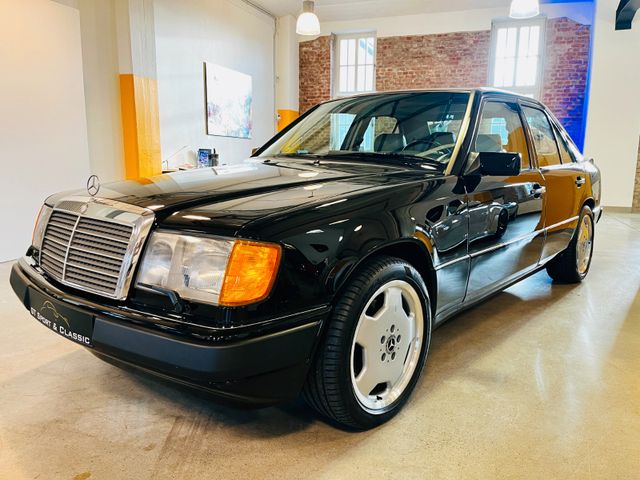 Mercedes-Benz 400E  V8 Oldtimer