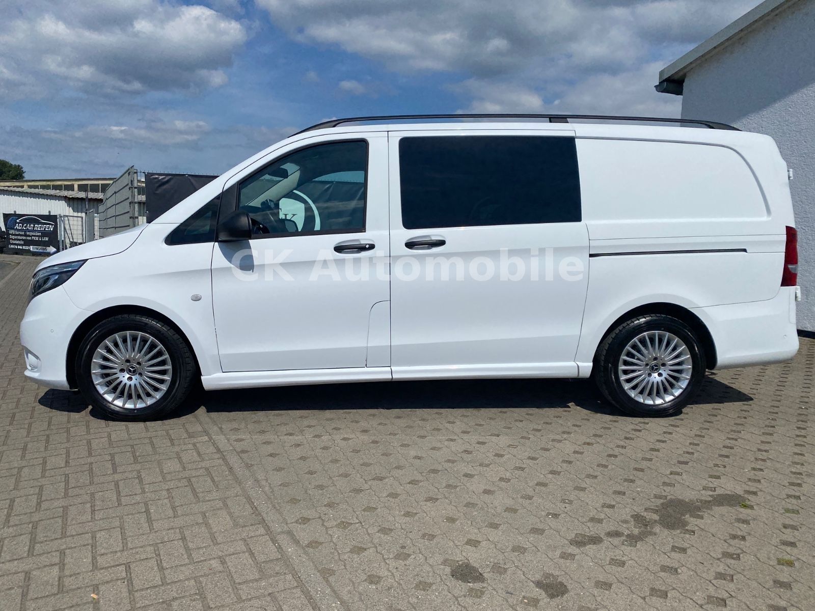 Fahrzeugabbildung Mercedes-Benz Vito Mixto 119 lang Autom./5 Sitze/Navi/LED/Kam