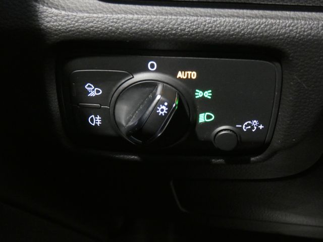 A3 SPORTBACK 30 TFSI XENON APPLE CARPLAY PDC SHZ