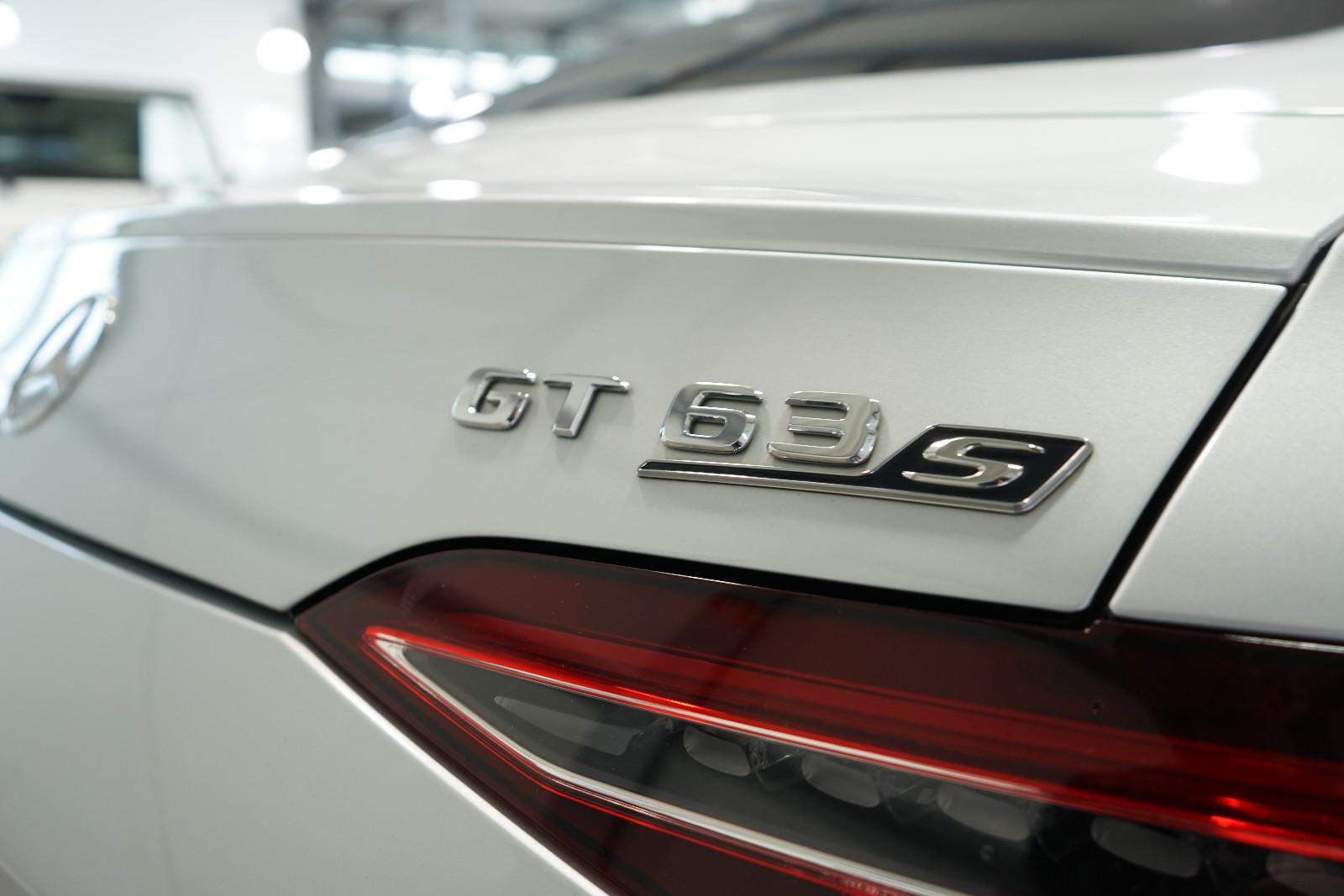 Mercedes-Benz AMG GT 63 S 4-Türer 4M+ Night+Pano+Distr+Massage